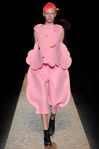Look 29